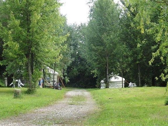 Camping Domaine De Mepillat Saint-Nizier-le-Bouchoux Ngoại thất bức ảnh