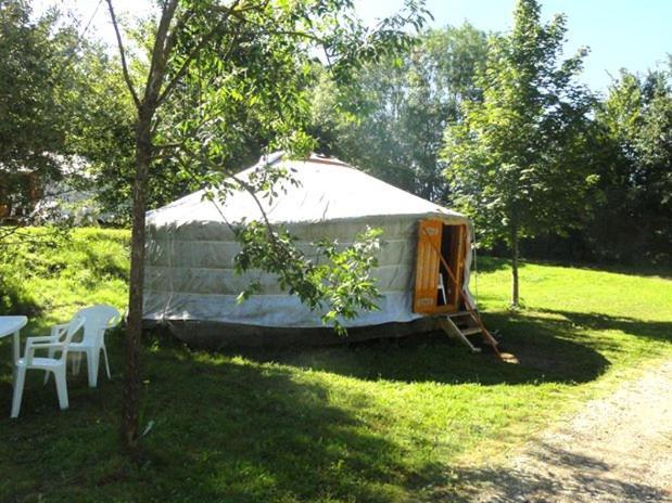 Camping Domaine De Mepillat Saint-Nizier-le-Bouchoux Ngoại thất bức ảnh